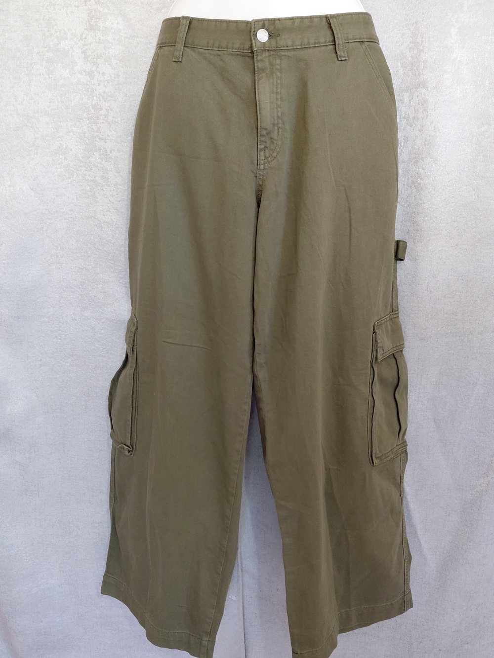 wild fable Women Mid Rise Olive Green Baggy Cargo Pants size-14 R